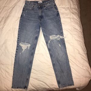 Zara ripped mom fit jeans